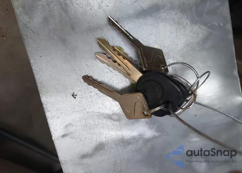 2005 Chevrolet Silverado from USA, damaged, VIN 2GCFC13T951175626